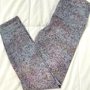 Lululemon leggings size 6